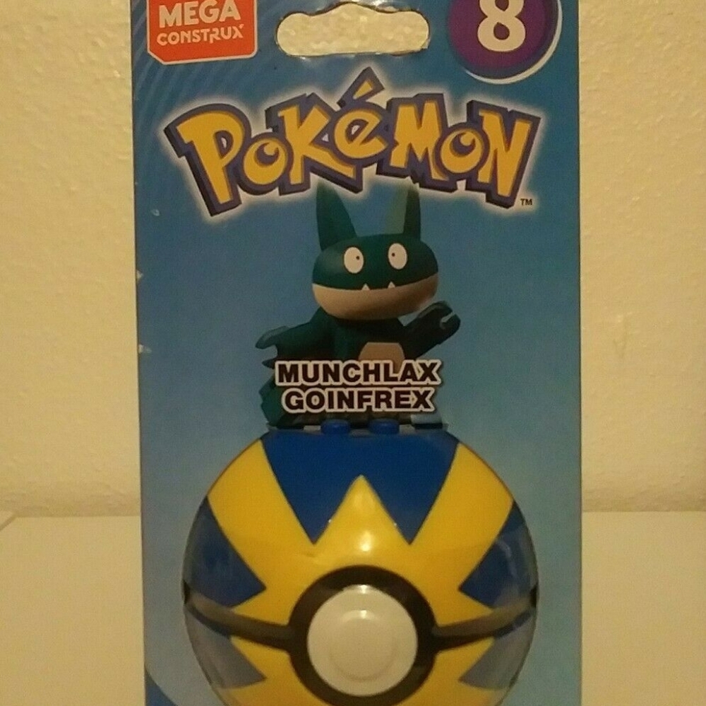 New Pokemon Poke Ball Series 8 Munchlax